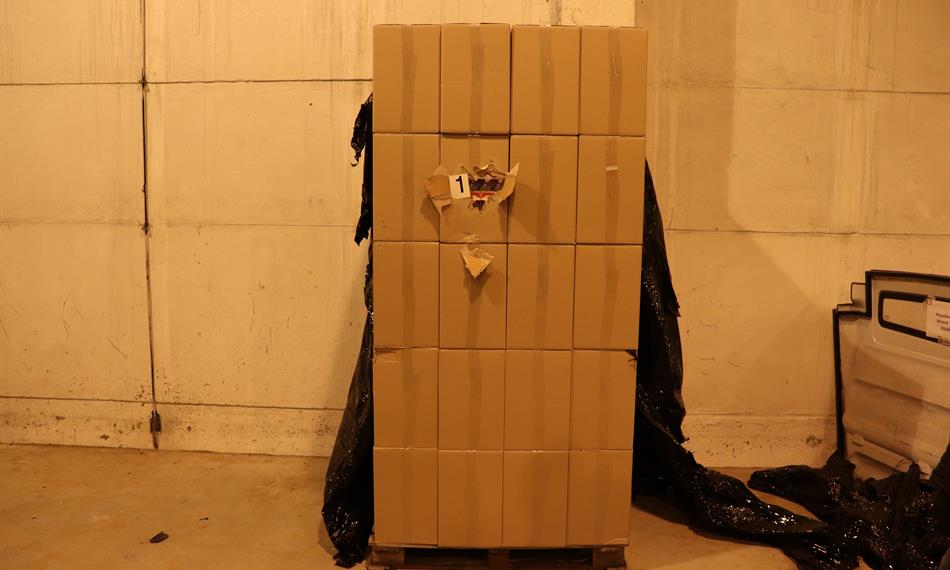 zadržené krabice s cigaretami